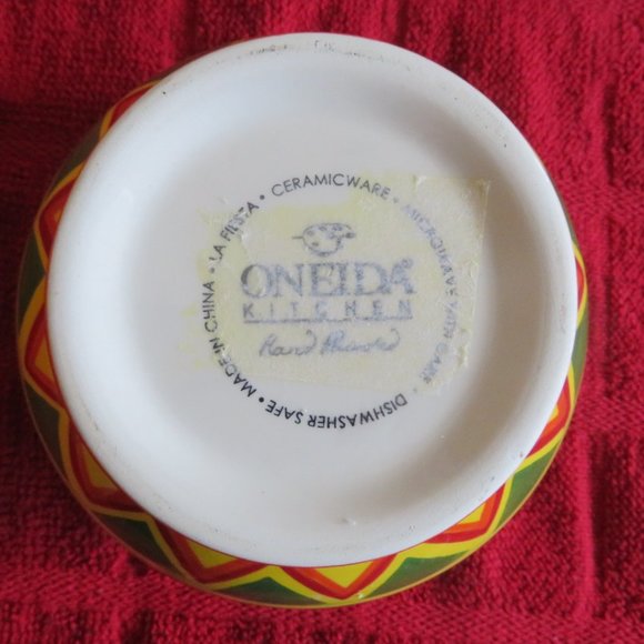 ONEIDA La Fiesta Ceramic Bowl Hand Painted (K415) - Picture 5 of 6